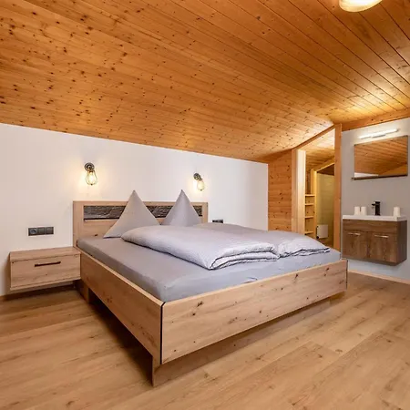 Chalet Almstueberl - Schiestl's Ferienhuetten Mayrhofen
