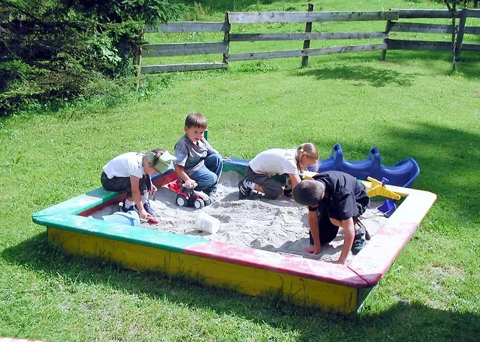 Almstueberl - Schiestl's Ferienhuetten Майрхофен